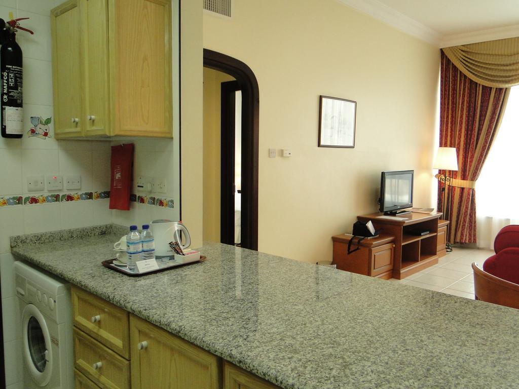 Al Diar Palm Hotel Apartments Абу-Даби Экстерьер фото